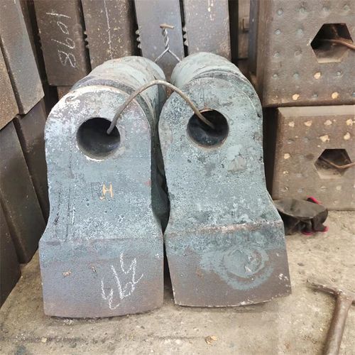愛帛哆復(fù)合錘頭制砂機(jī)錘頭鍛打耐磨破碎機(jī)甩錘頭高洛合金錘頭雙金屬錘